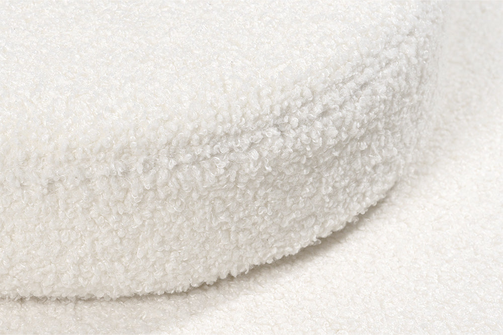 Primer plano del tejido Teddy en Cream White