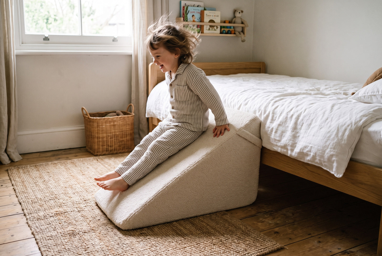 Shappy Slide Teddy Soft Cream