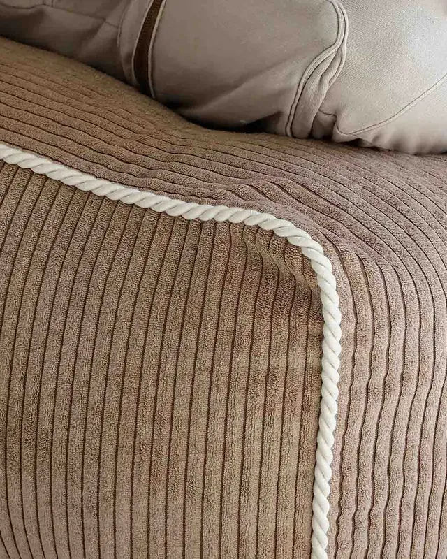 Close-up of Kumo corduroy and cotton rope piping