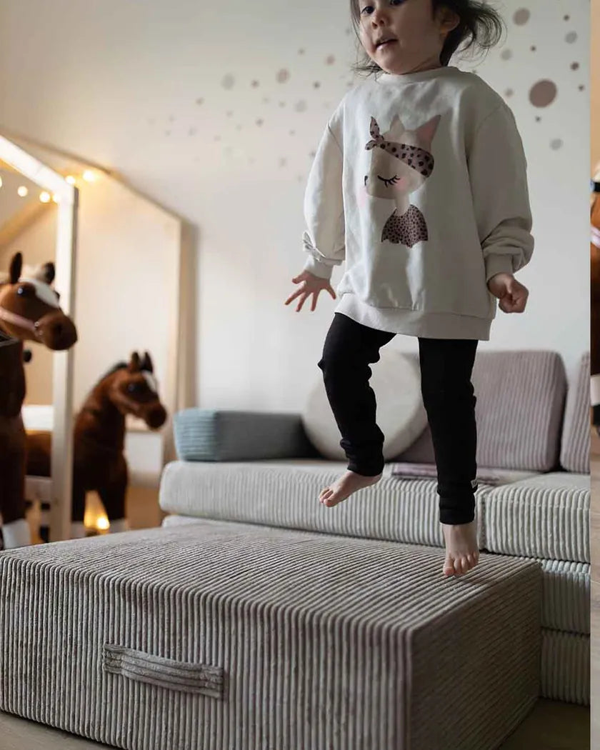Trampoline Corduroy in gebruik