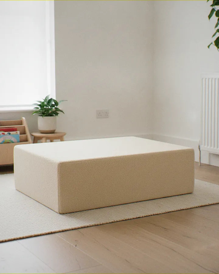 Trampoline Original Teddy Soft Cream in a living room