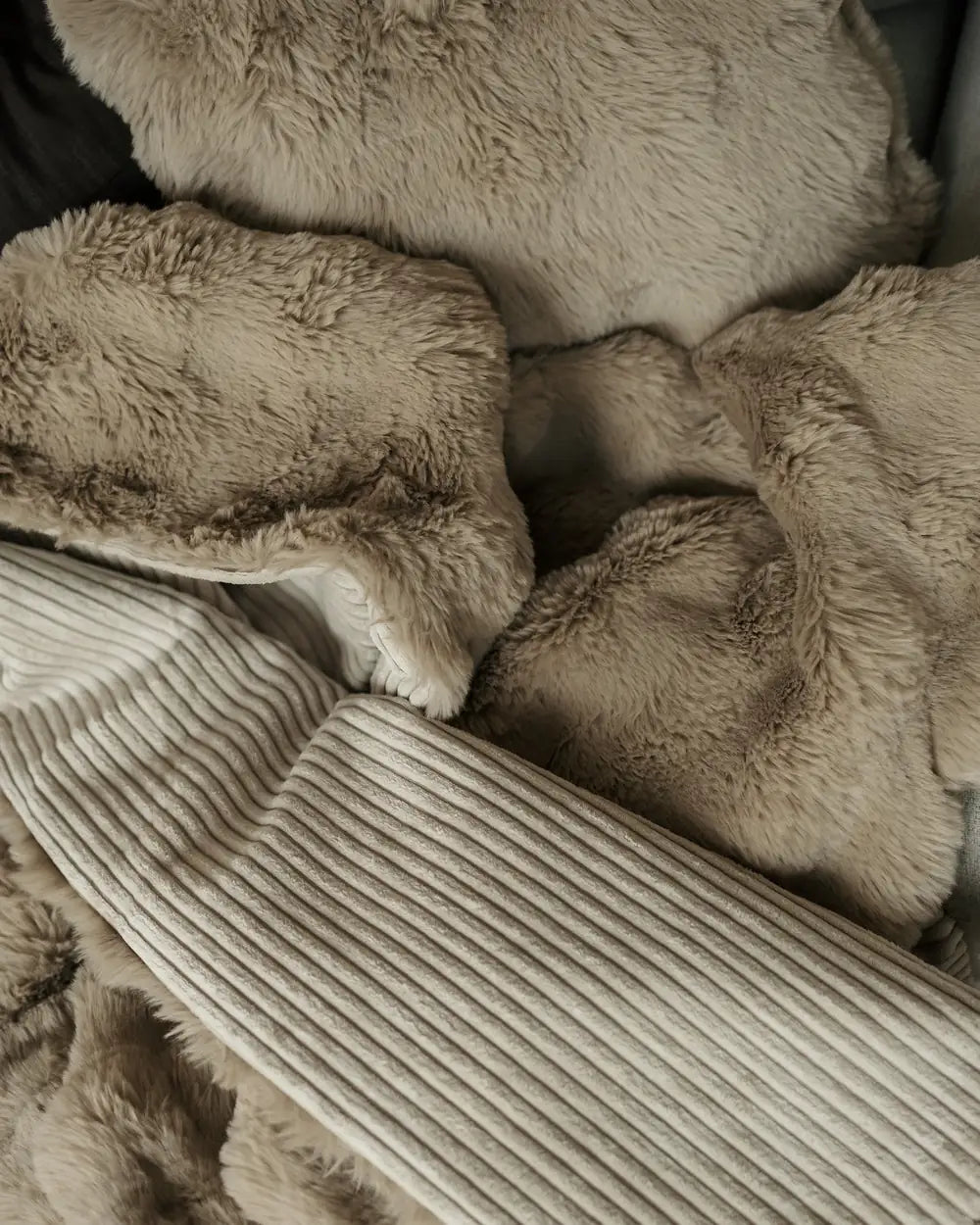 Close-up of the faux fur and corduroy sides