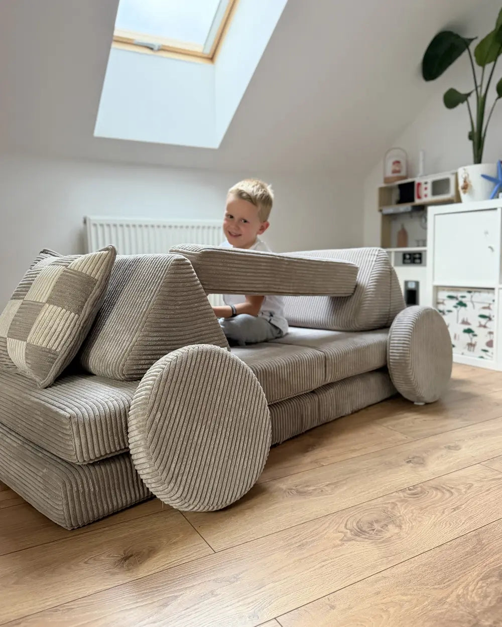 Check Cushion, Check Cushion zu Hause 7